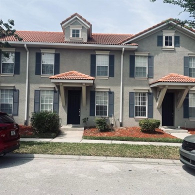 East Lake Tohopekaliga Townhome/Townhouse Sale Pending in Kissimmee Florida