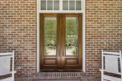 A refined luxury residence in Colleton River Club offering - photo 6
