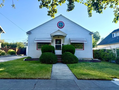 Upper Klamath Lake Home Sale Pending in Klamath Falls Oregon