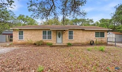 Welcome to 2597 Danforth in Ingleside, Texas, where space - photo 1
