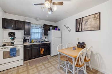 Great opportunity for an owner-occupant or investor! This - photo 13