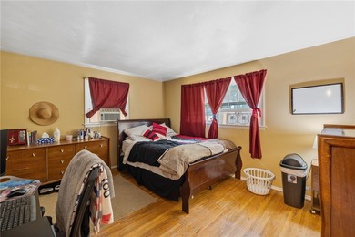 Great opportunity for an owner-occupant or investor! This - photo 16