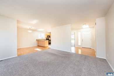 Beautiful one owner home in Sun Meadows located just east of - photo 16