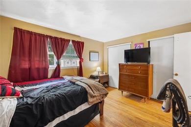 Great opportunity for an owner-occupant or investor! This - photo 17