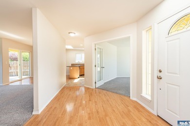 Beautiful one owner home in Sun Meadows located just east of - photo 20