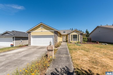 Beautiful one owner home in Sun Meadows located just east of - photo 31