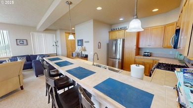 Prime Oceanfront Vacation Rental - Fully Furnished & Turnkey! - photo 32