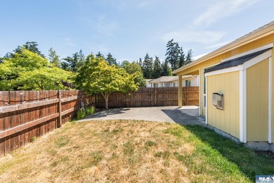 Beautiful one owner home in Sun Meadows located just east of - photo 37