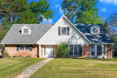 Spring Lake Home For Sale in Shreveport Louisiana