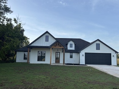 Hideaway Lake Home For Sale in Lindale Texas