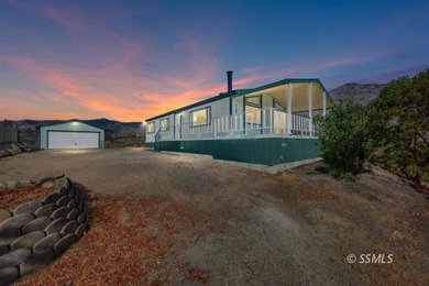 This charming, newly remodeled home is move in ready and - photo 3