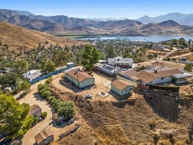 This charming, newly remodeled home is move in ready and - photo 5