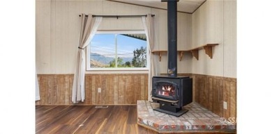 This charming, newly remodeled home is move in ready and - photo 10