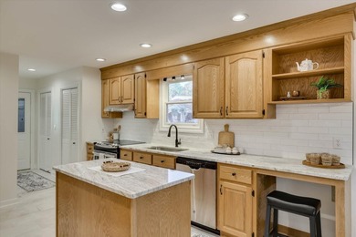 Beautiful Remodeled Home in Highly sought after TARA Subdivision - photo 16