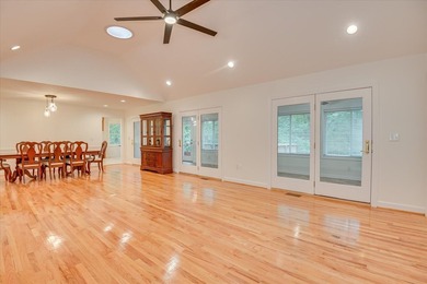 Beautiful Remodeled Home in Highly sought after TARA Subdivision - photo 20