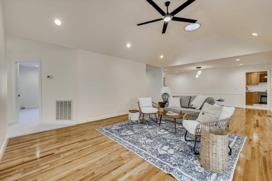 Beautiful Remodeled Home in Highly sought after TARA Subdivision - photo 32