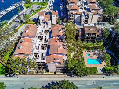 Experience spectacular Marina and Marine Stadium views from this - photo 42