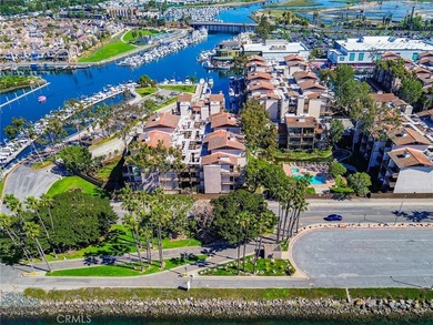 Experience spectacular Marina and Marine Stadium views from this - photo 43