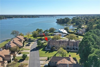 Elizabeth River Townhome/Townhouse For Sale in Portsmouth Virginia