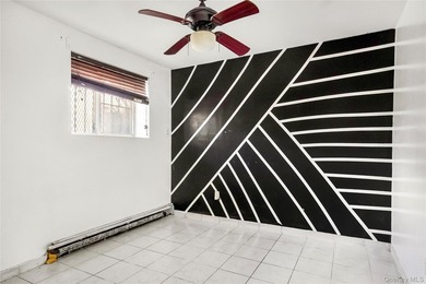 Spacious 1-bedroom condo in a desirable Canarsie community - photo 4