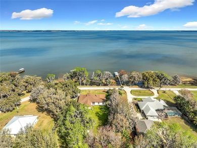 Lake Harris Home For Sale in Yalaha Florida
