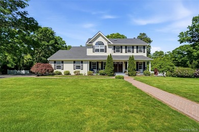 Welcome to the highly sought-after Island Estates, where space - photo 1