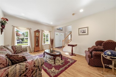 Welcome to the highly sought-after Island Estates, where space - photo 7
