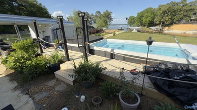 Contemporary lakefront stunner offers the space you've been - photo 9