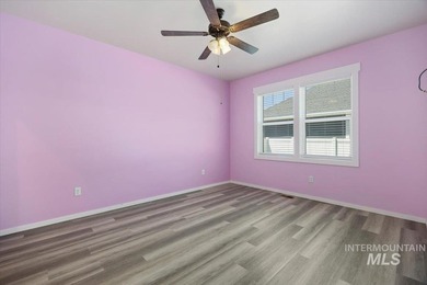 Welcome to 919 Victory Drive in the desirable Clover Creek - photo 16