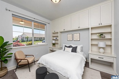 Enjoy easy living in this beautifully appointed 3 bedroom, 2 - photo 20