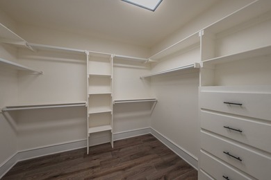 Discover this stunning, one-of-a-kind 4 bedroom & 1 office home - photo 21