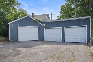 This updated duplex offers a solid opportunity for both - photo 27