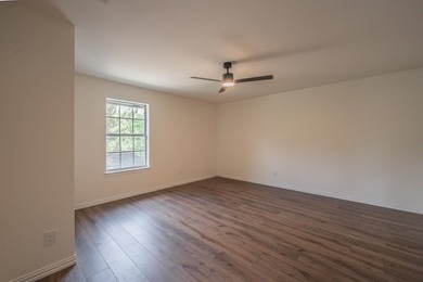 Discover this stunning, one-of-a-kind 4 bedroom & 1 office home - photo 32