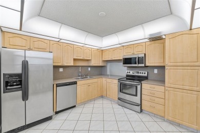 Lake Condo For Sale in Tamarac, Florida