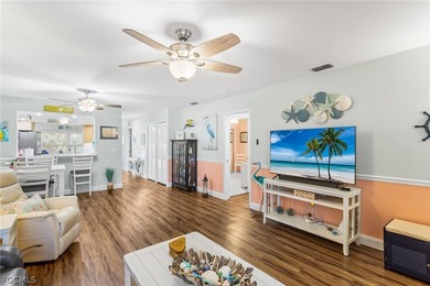 Welcome to this beautifully updated 3-bedroom, 2-bath end-unit - photo 4