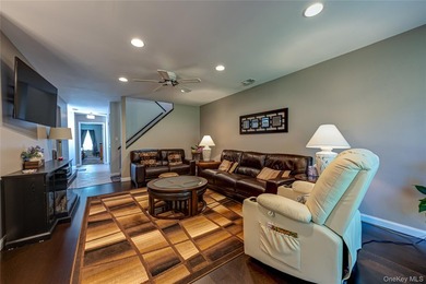 Bring your key & move right into this 3-bedroom, 2.5 bath - photo 7