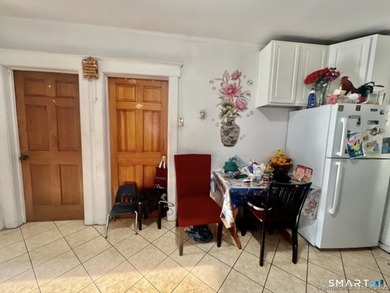 Rental Income $3,600 + $2,600. Cap Rate 7%+. Spacious Stamford 2 - photo 18