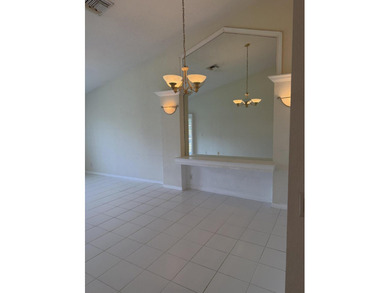 Rare Waterfront 2/2/1 villa in ultra convenient Andros Isle. New - photo 6