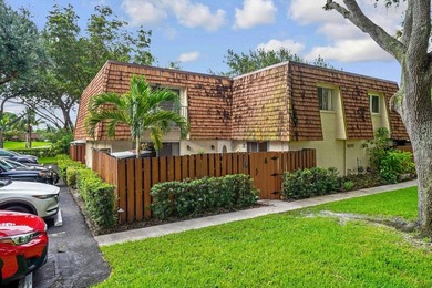 Enjoy the best of Davie living in this beautiful two-story - photo 35