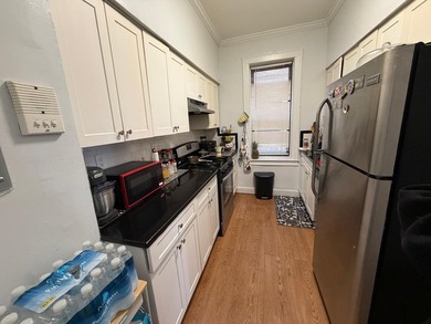 Well maintained and spacious one bedroom condo located on the - photo 6