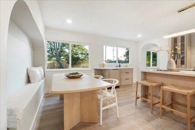 Fully renovated showpiece tucked away on a quiet cul-de-sac in - photo 7