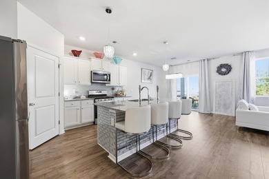 Welcome to 512 Latigo Way, a spacious 5-bedroom, 3.5-bath home - photo 5