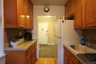 Tastefully designed, well-maintained, and impeccably clean, this - photo 11