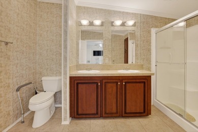 Beautifully maintained 2012 manufactured home offering over 1 - photo 12