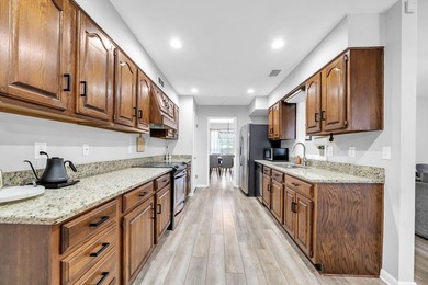 Welcome to highly sought-after Bluewater Bay, where charm - photo 15