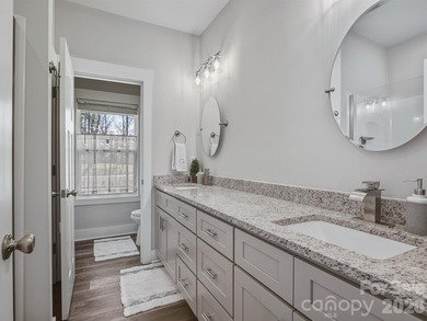 WOW-Lake Norman water views from this fabulous ranch home with a - photo 17