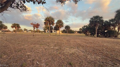 Seller Motivated Prime Cul-de-Sac Lot Near Burnt Store Marina | - photo 3