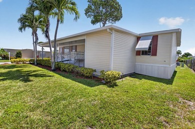 Beautifully maintained 2012 manufactured home offering over 1 - photo 30