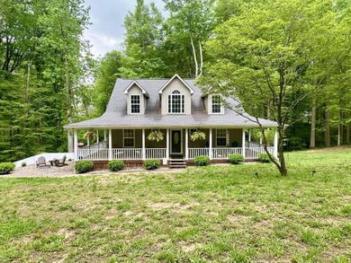 Lake Cumberland Home Sale Pending in Jamestown Kentucky