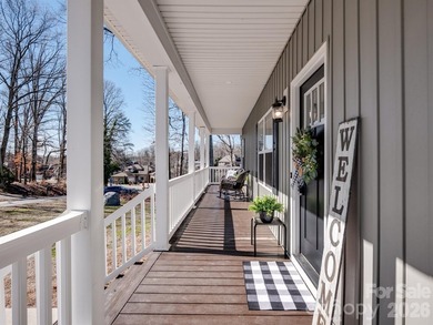 WOW-Lake Norman water views from this fabulous ranch home with a - photo 32